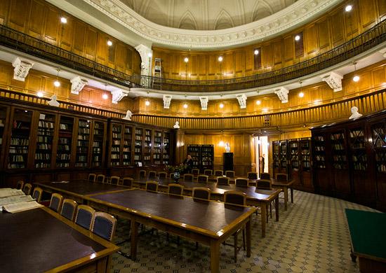 В Липецке открылась книжная выставка «Великая битва во славу России»