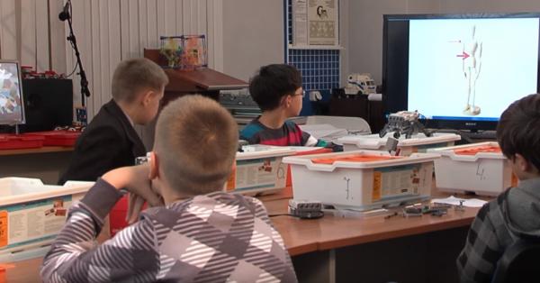 В липецкой «Умной сове» открыт набор во вторую группу по робототехнике