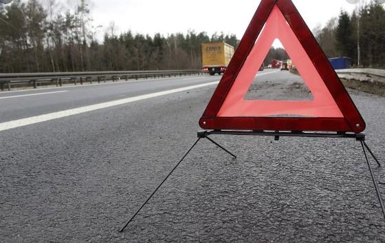 В центре Липецка автомобиль ВАЗ столкнулся с иномаркой