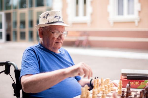 Дом престарелых в Московской области – кому довериться